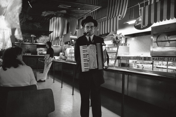 0051-1984-essen-hauptbahnhof