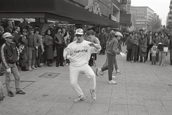 0141-1985-essen-city