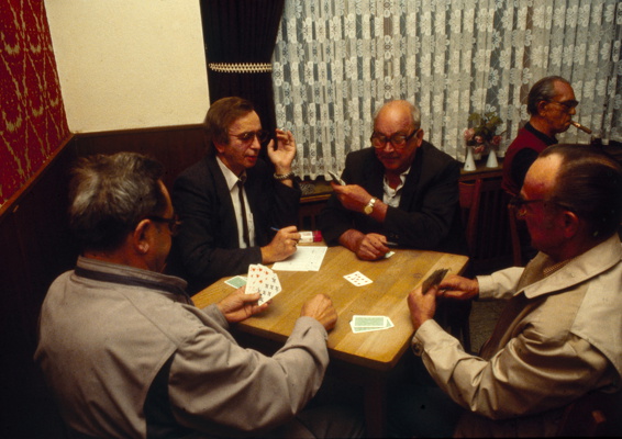 0260c-1984-essen-karnap