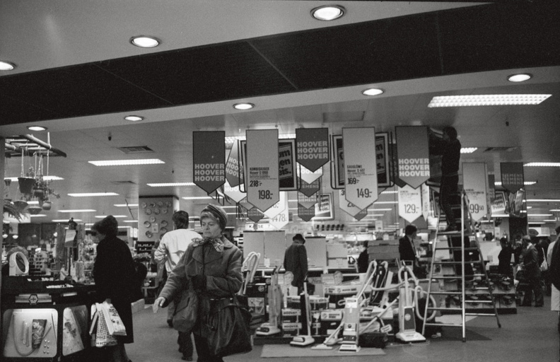 0305-1982-essen .jpg