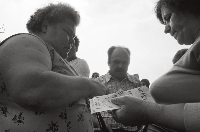 0327-1982-cranger kirmes (3).jpg