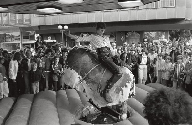 0362-1982-essen-city