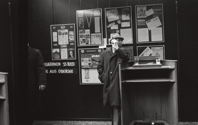 0378-1982-essen-rathaus