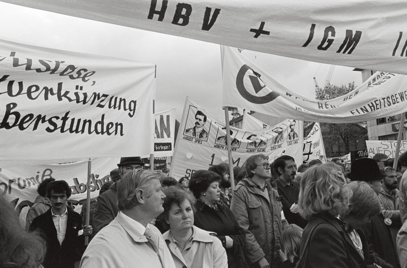 0381-1982-duisburg.jpg