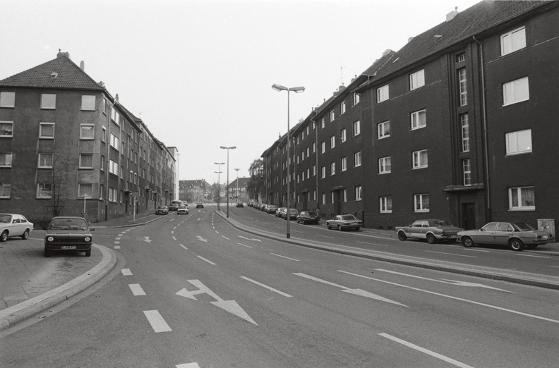 0414-1983-essen-frohnhausen.jpg