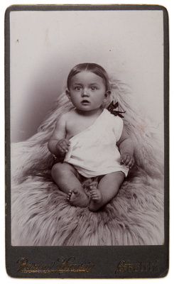 A-Historicbits102901