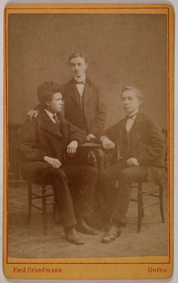 A-Historicbits102927