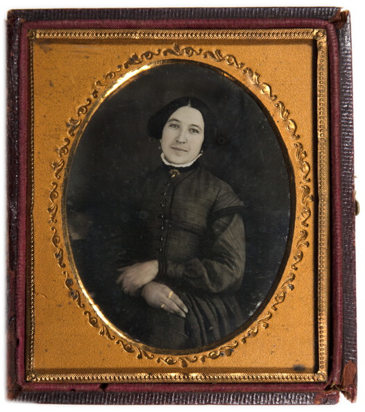 Daguerreotypie einer Frau im Etui, aufgenommen um 1850